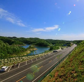修建鐵路、公路.jpg